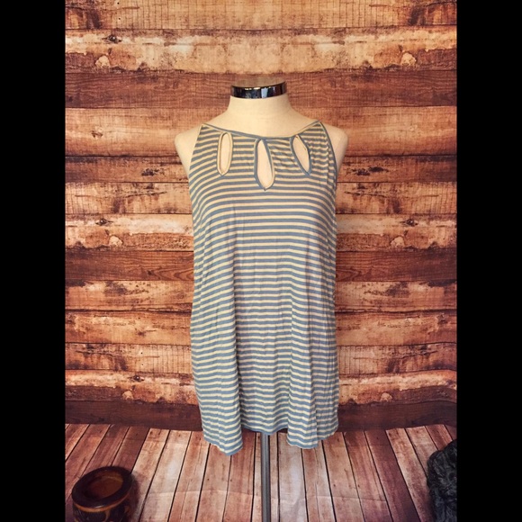 Modcloth Keyhole Top - Picture 4 of 4